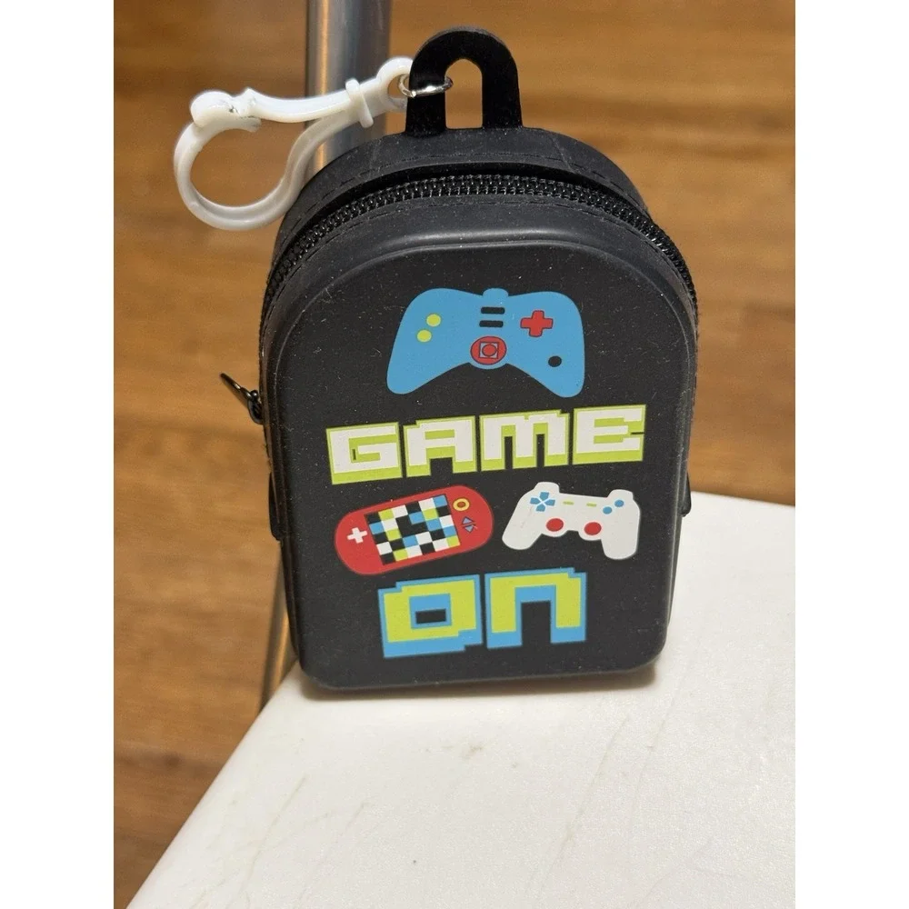 GAMER SILICONE BACKPACK CLIP 4x3 Silicone Made